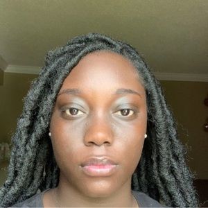 Meet your Posher, Kiara